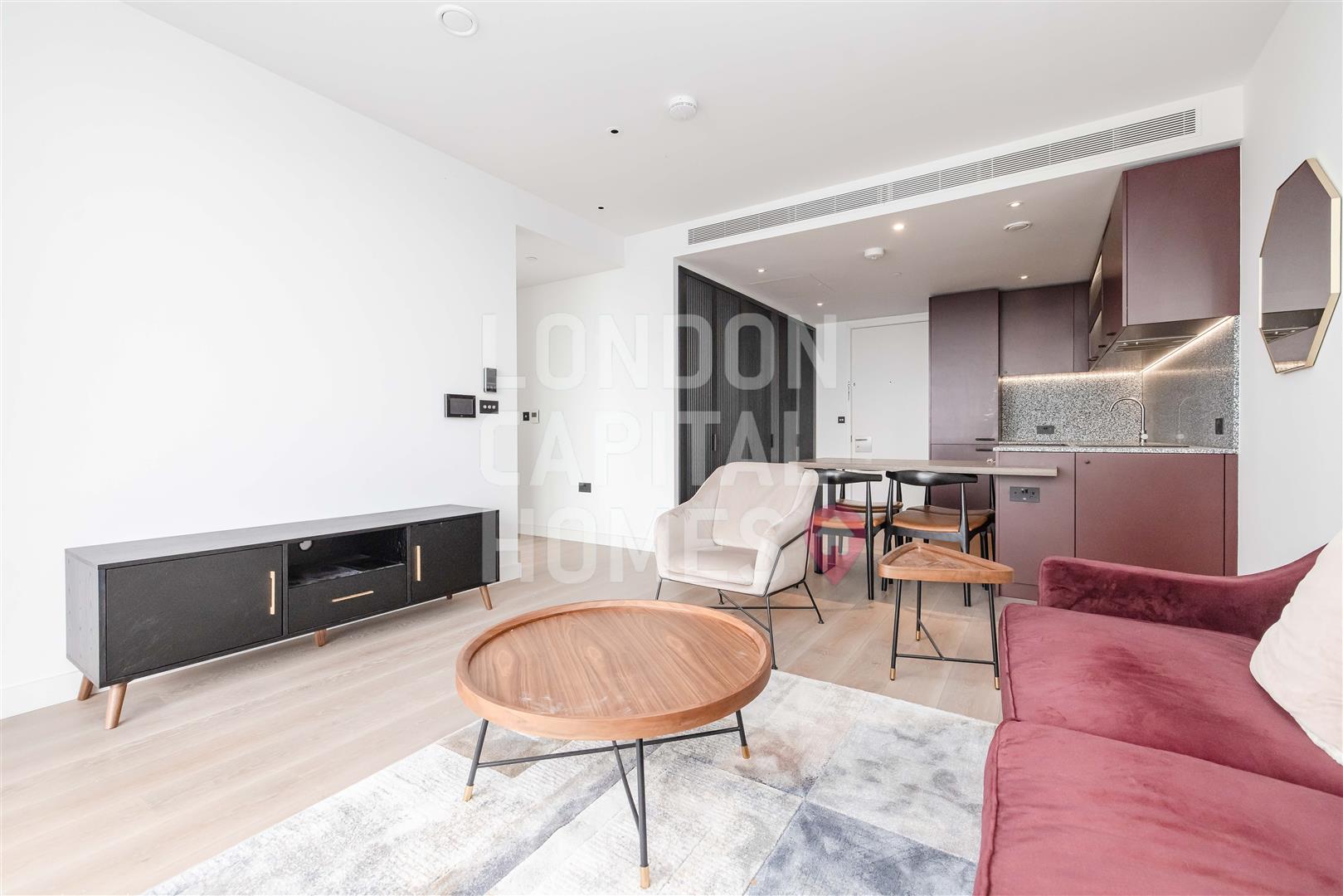 2 bed property in 1 Viaduct Gardens, London